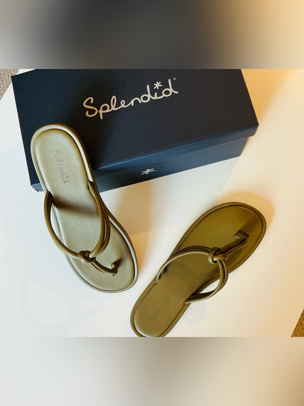 Splendid Fedora Sandal Sz 8